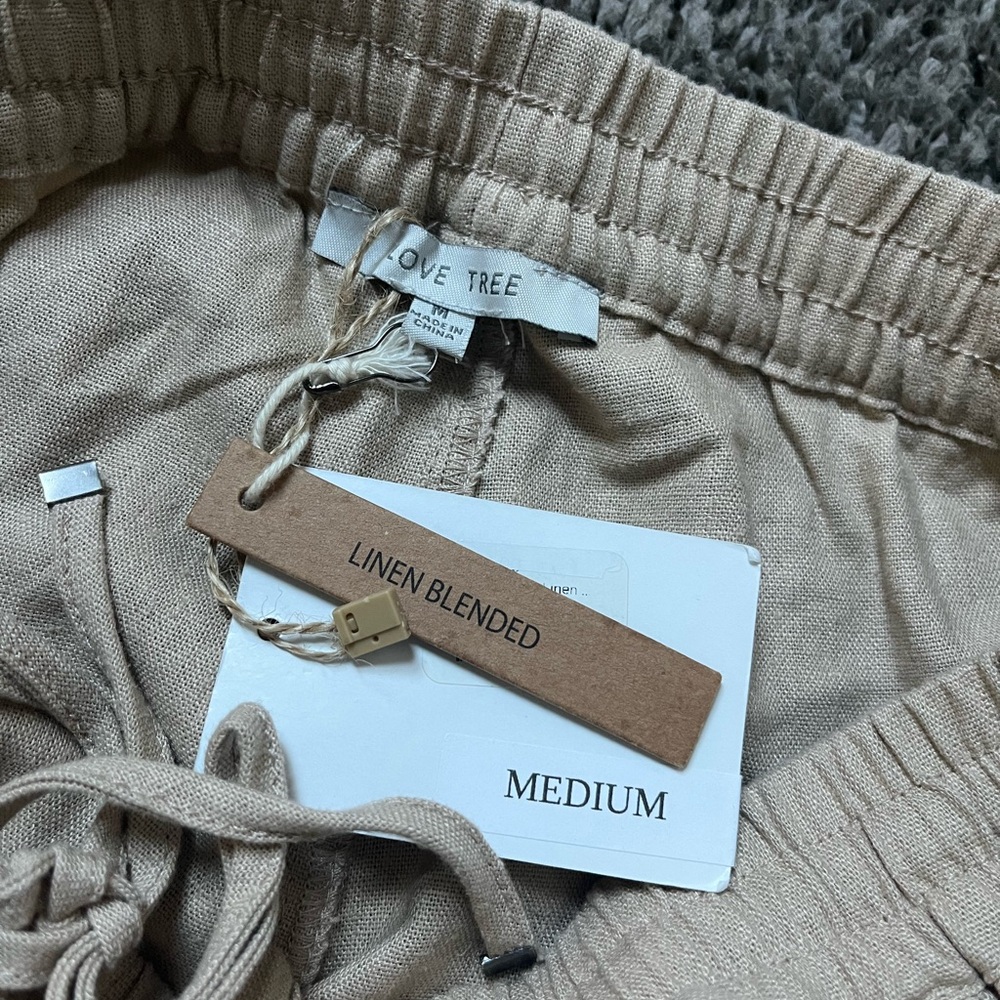 NWT Love Tree Tan Khaki Cargo Jogger Pants Women's Size Medium Linen Blend - Picture 3 of 3